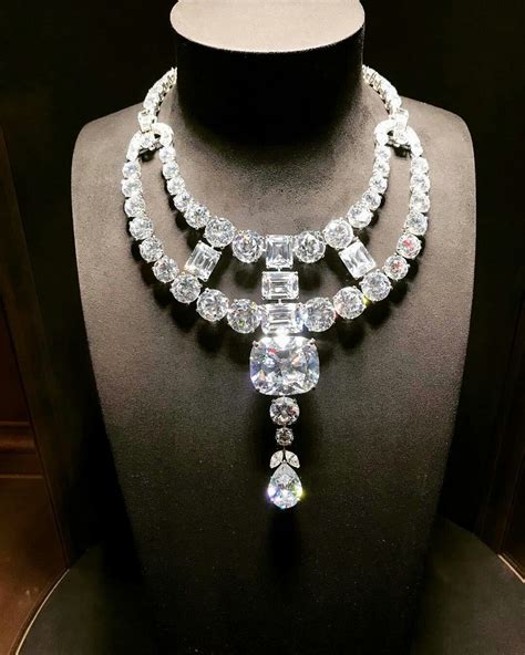 cartier toussaint necklace price